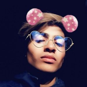 Meet your Posher, Cameron